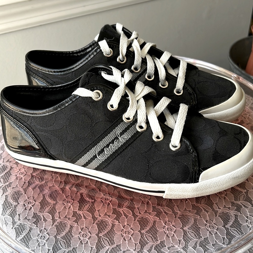 Coach Folly Black and Silver Womens US Size 7 EUR 37 Q1024 Sneakers